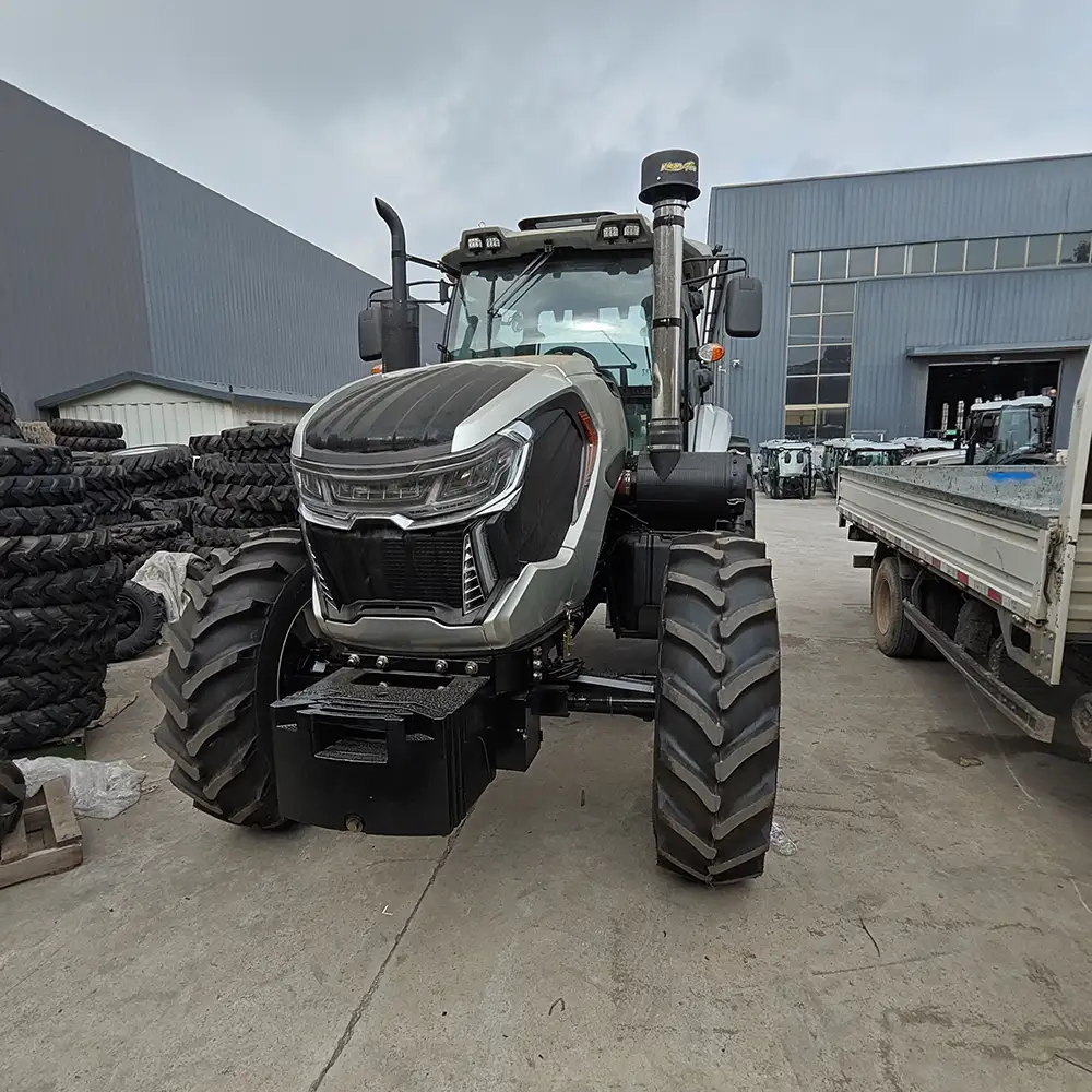 180 HP Tractor, 4WD, 1804 Tractor, 16F+16R Transmission, YTO engine Tractor