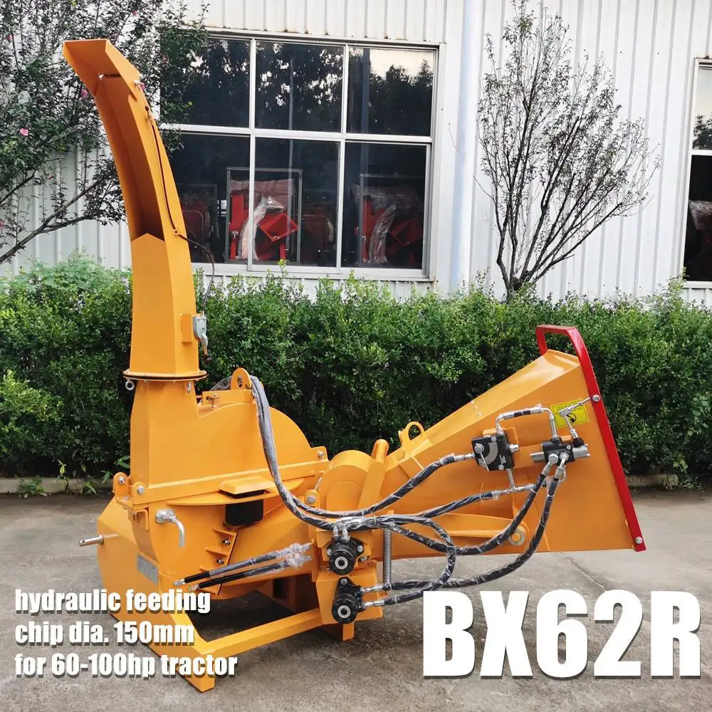 Self Feeding Wood Chipper