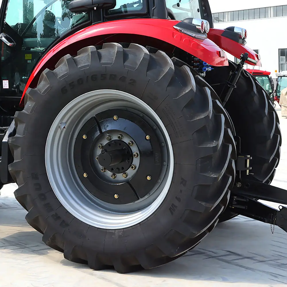 220-hp-agricultural-tractor-4