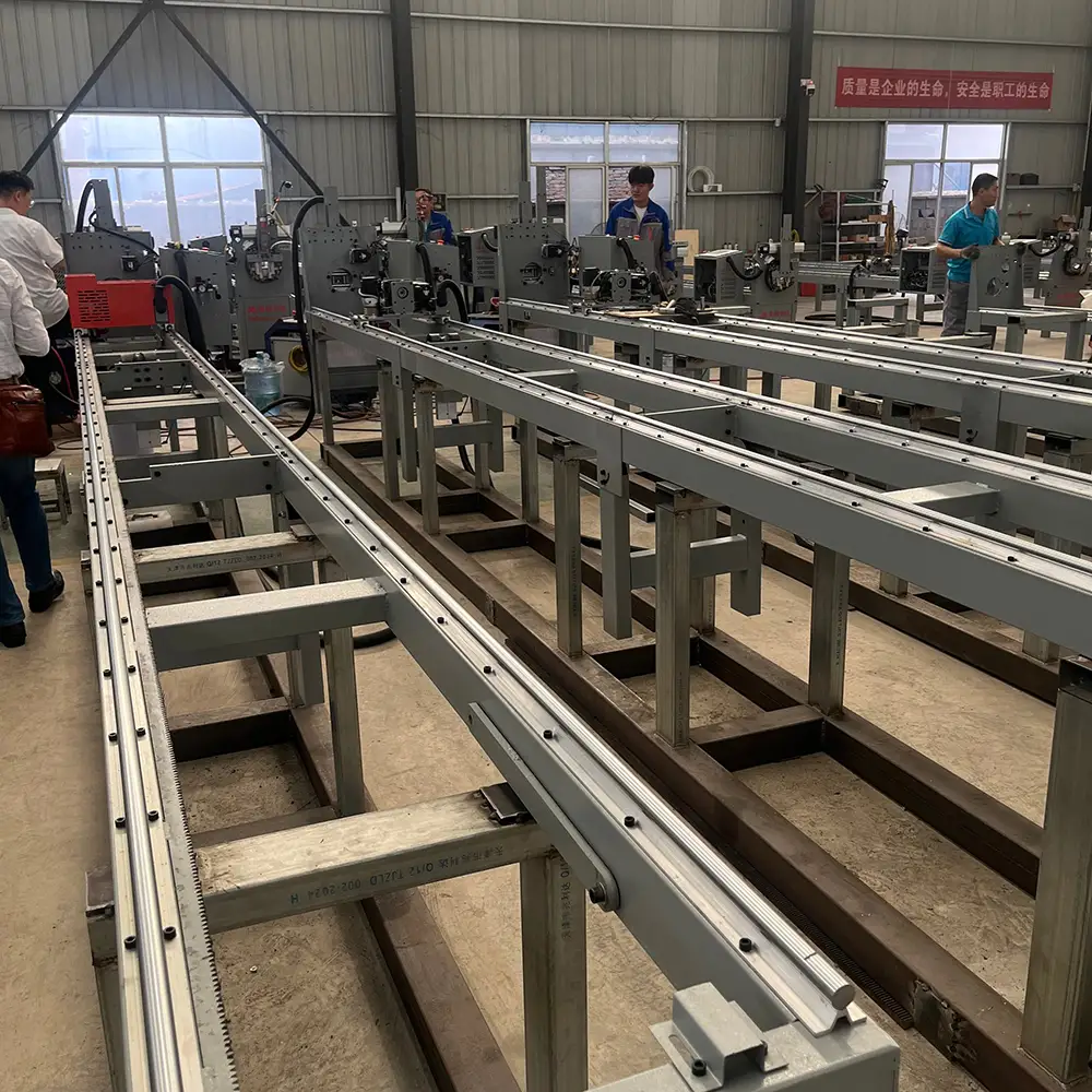 Square Pipe Fiber Laser Cutting Machine