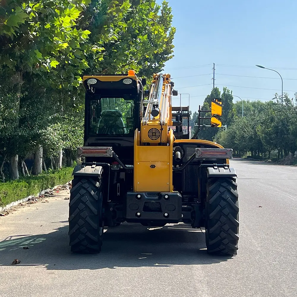3-ton-telescopic-forklift-3