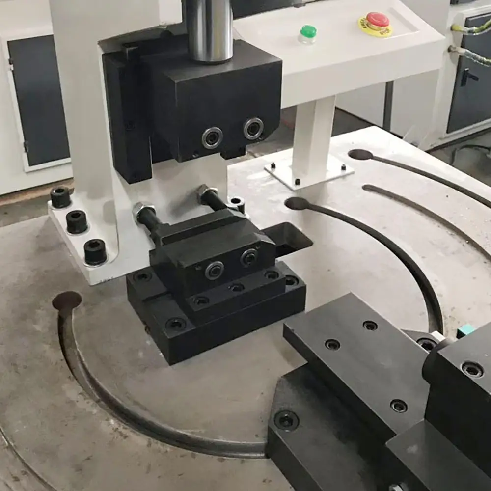 Hydraulic Pipe End Notching Machine