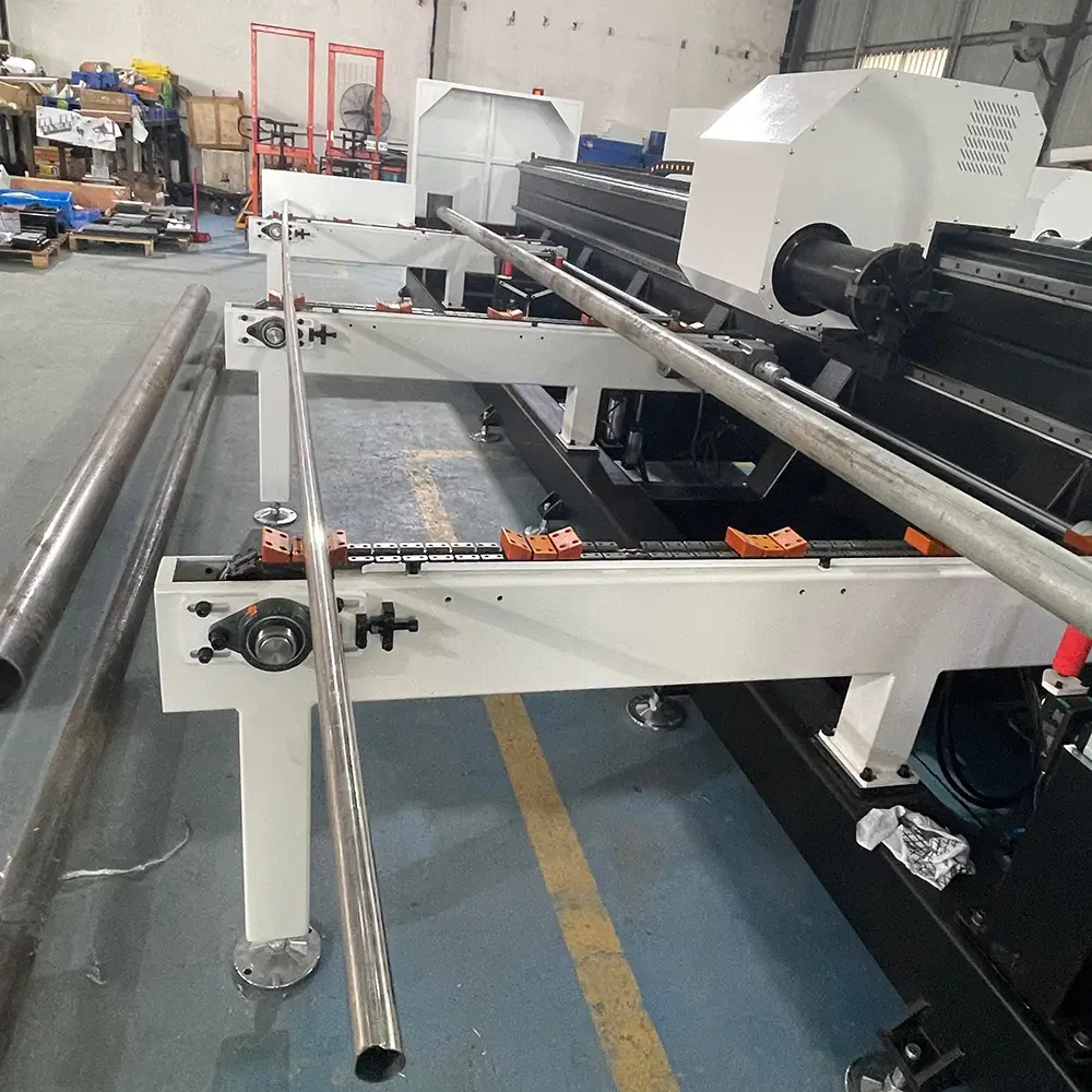 CNC Metal Pipe Laser Cutting Machine