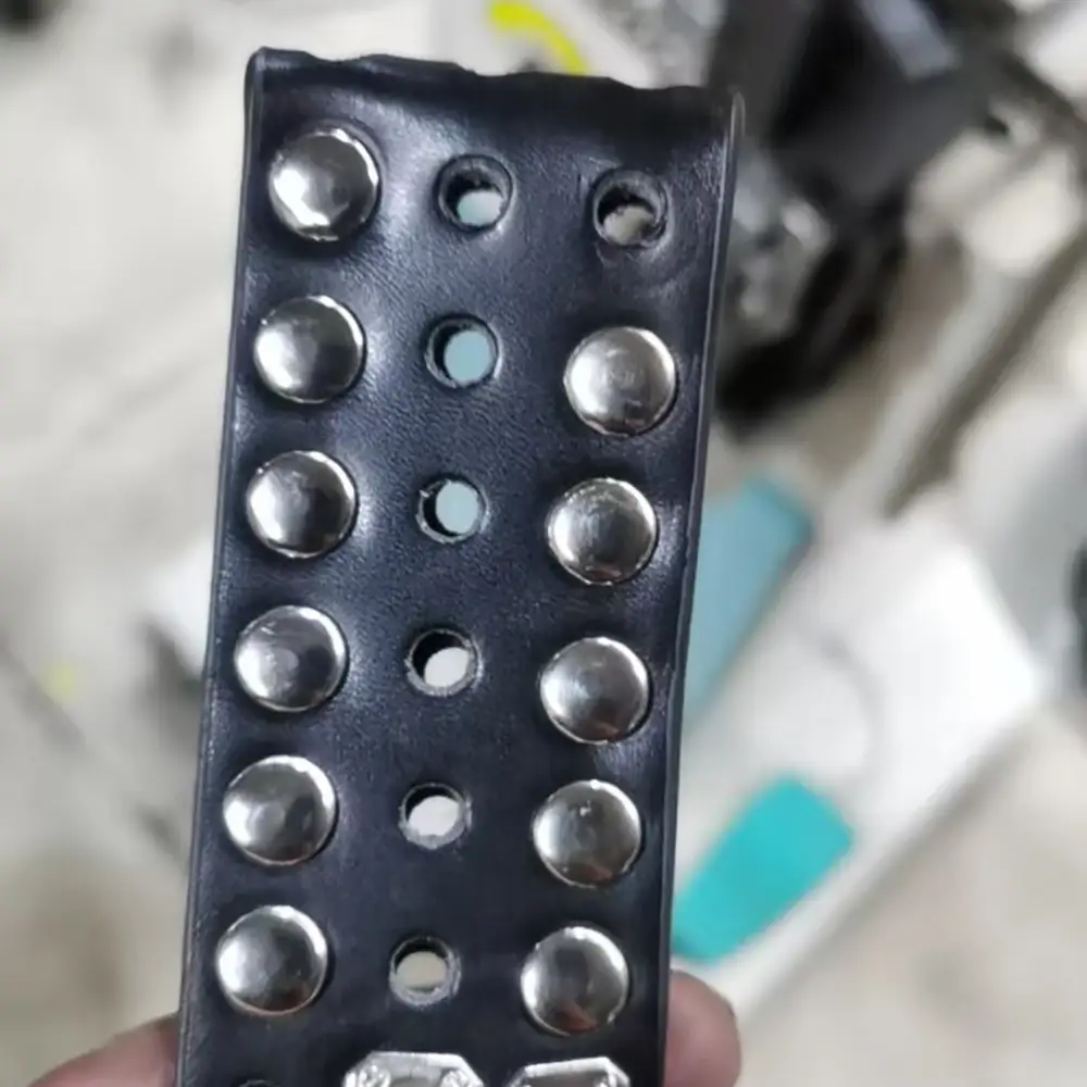 Leather Goods Riveting Machine
