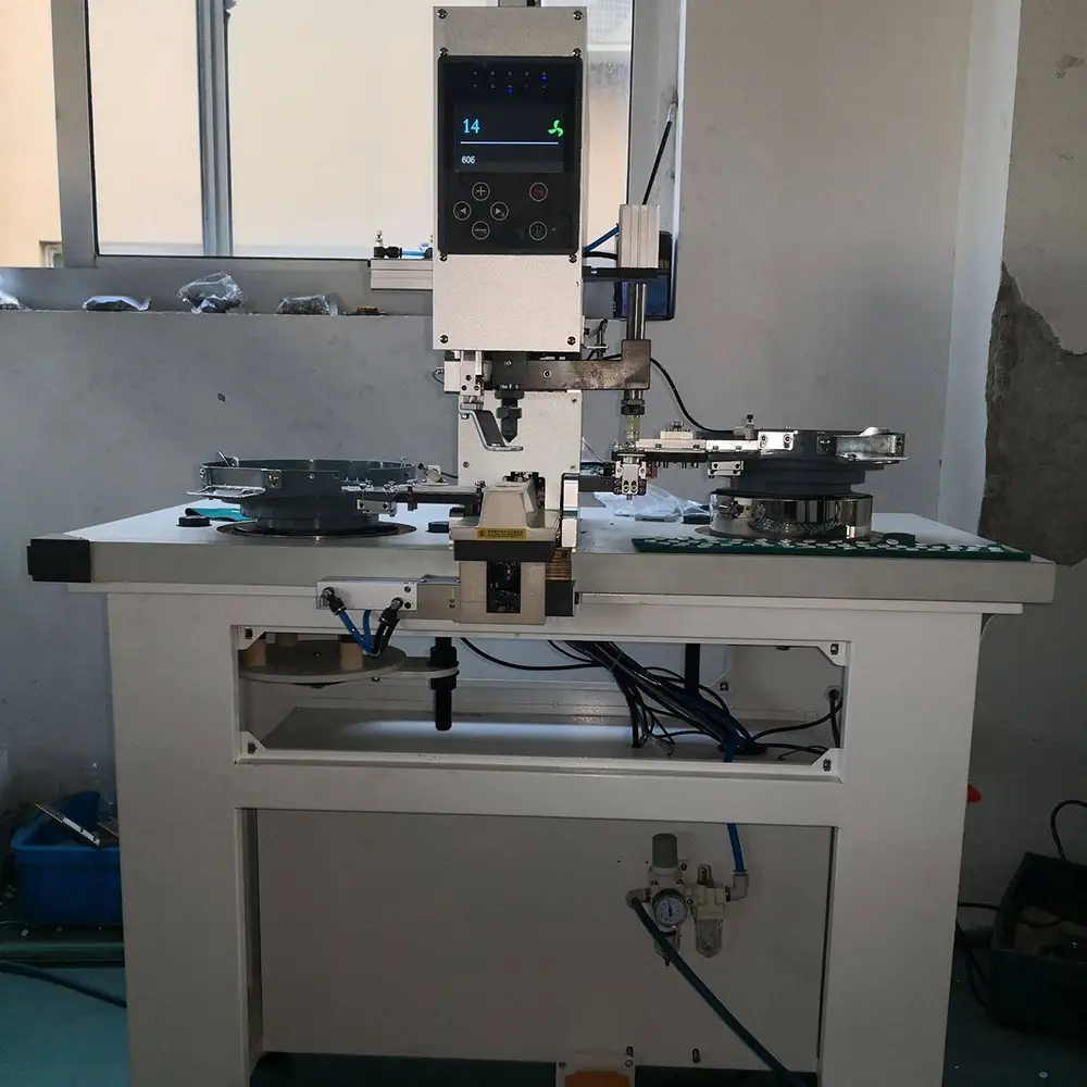 Button Assembling Machine For Garments