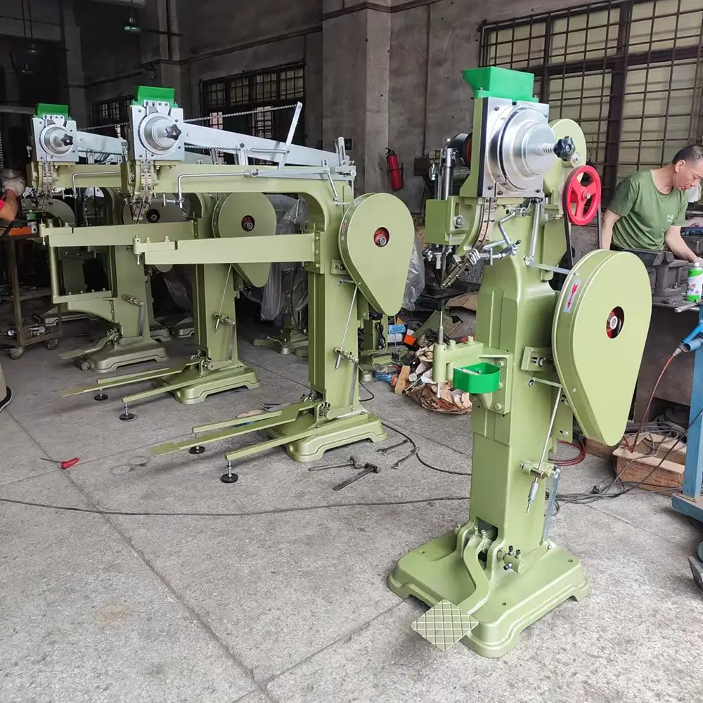 Travel Bag Riveting Machine