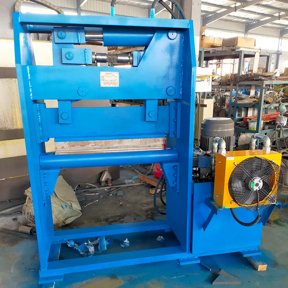 Sheet Metal Folding Machine
