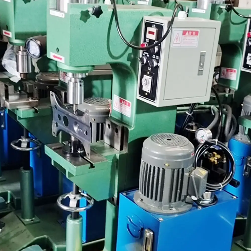 Clutch Riveter Machine