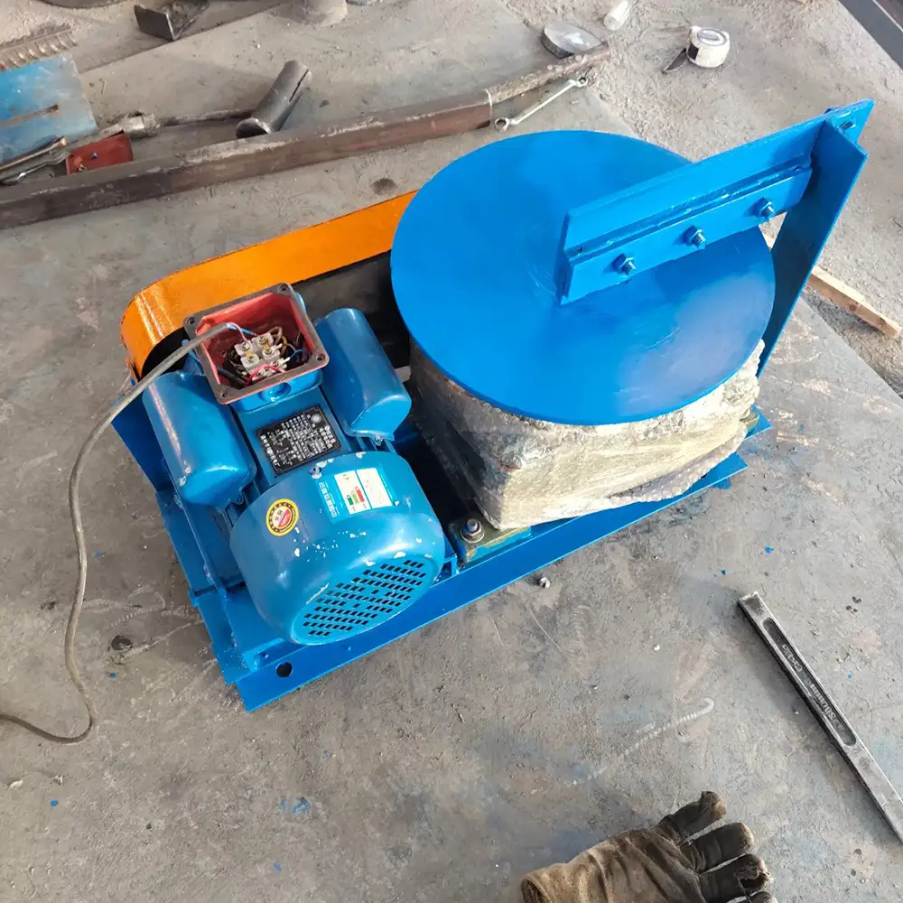 Enclosed Pedestal Disc Feeder