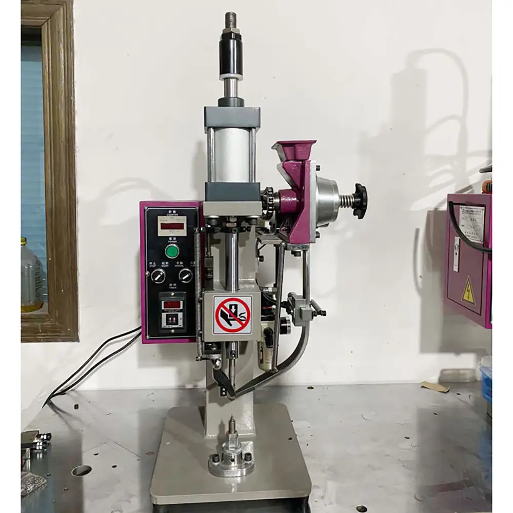 Automatic Glasses Support Riveting Machine