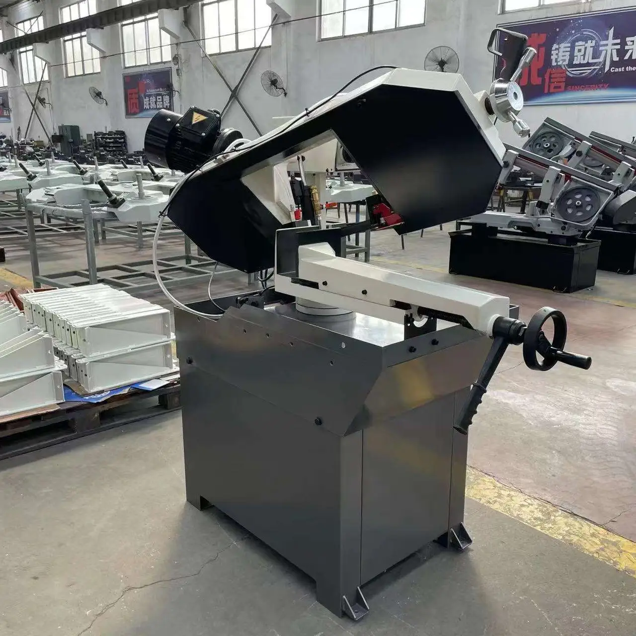 Steel Tube Band Saw Machine