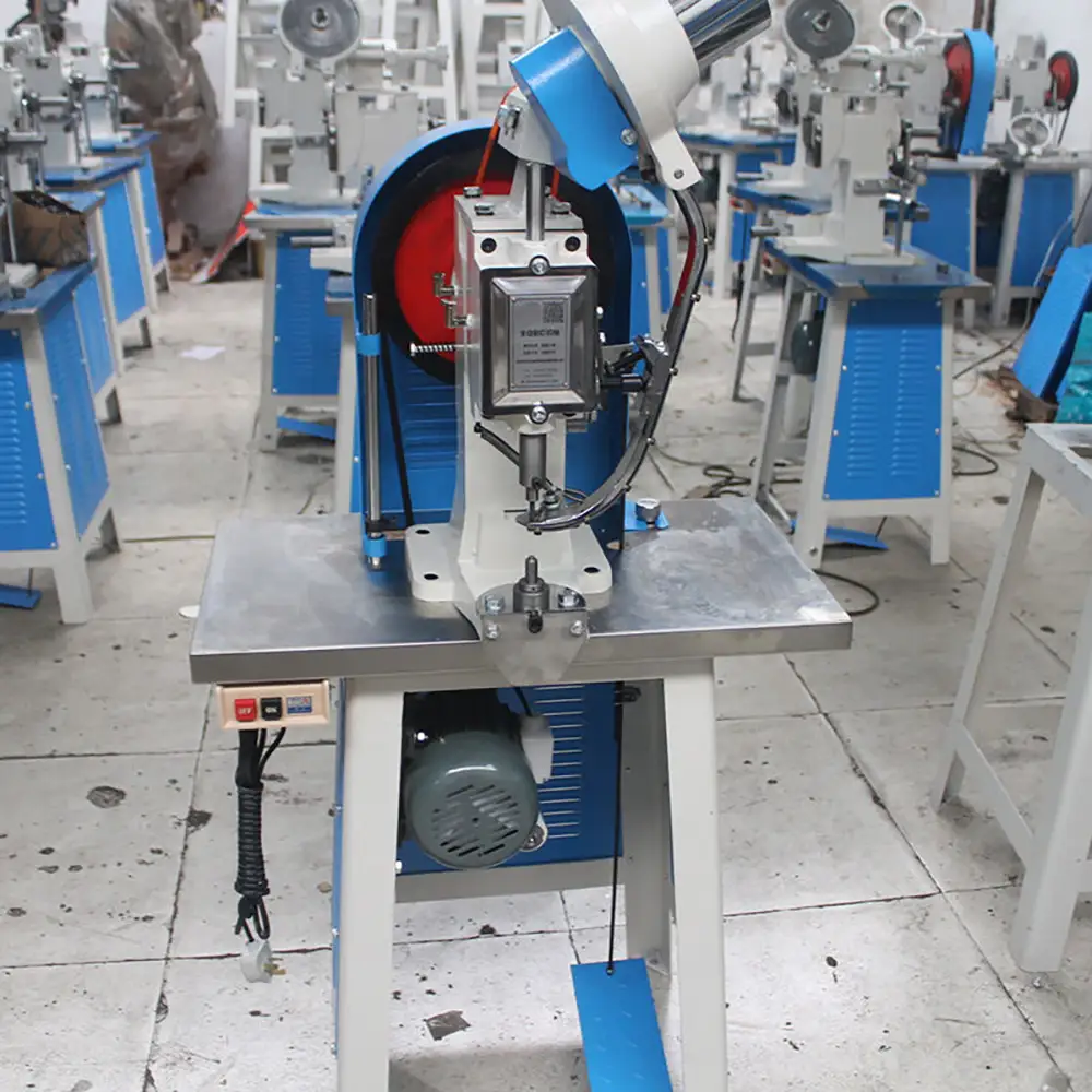 Shoe Eyelet Riveting Machine