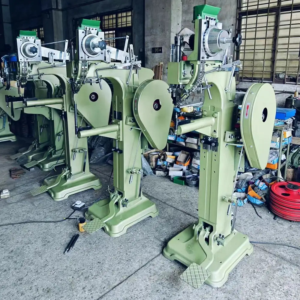Automatic Trolley Case Riveting Machine