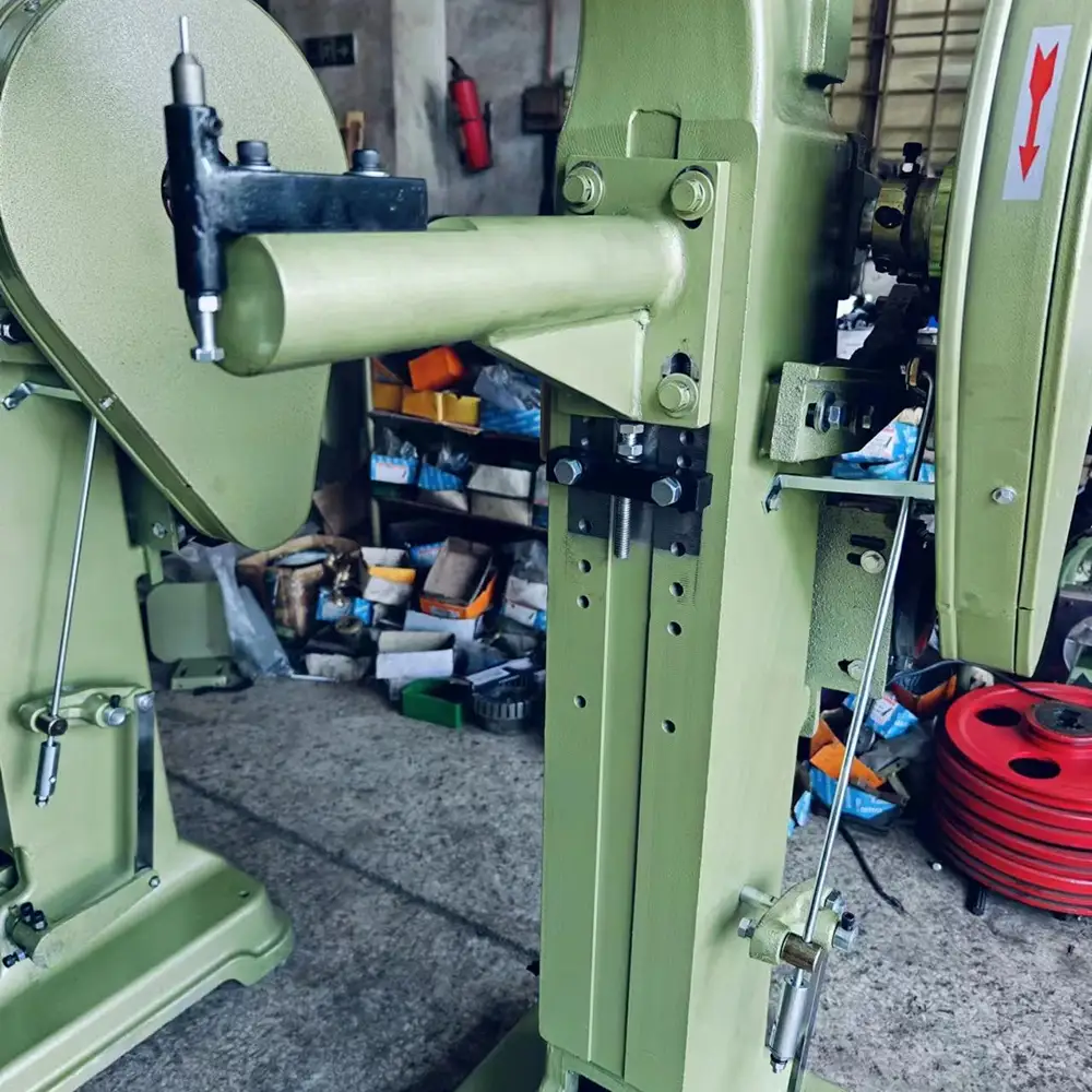 Suitcase Riveting Machine