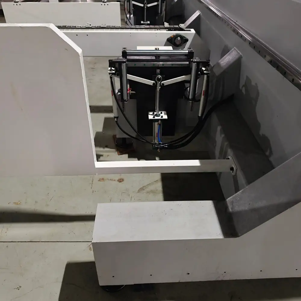 Automatic Round Tube Laser Cutting Machine