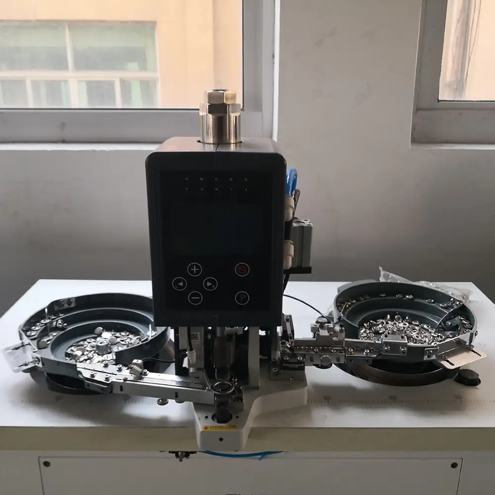 Metal Button Attaching Machine