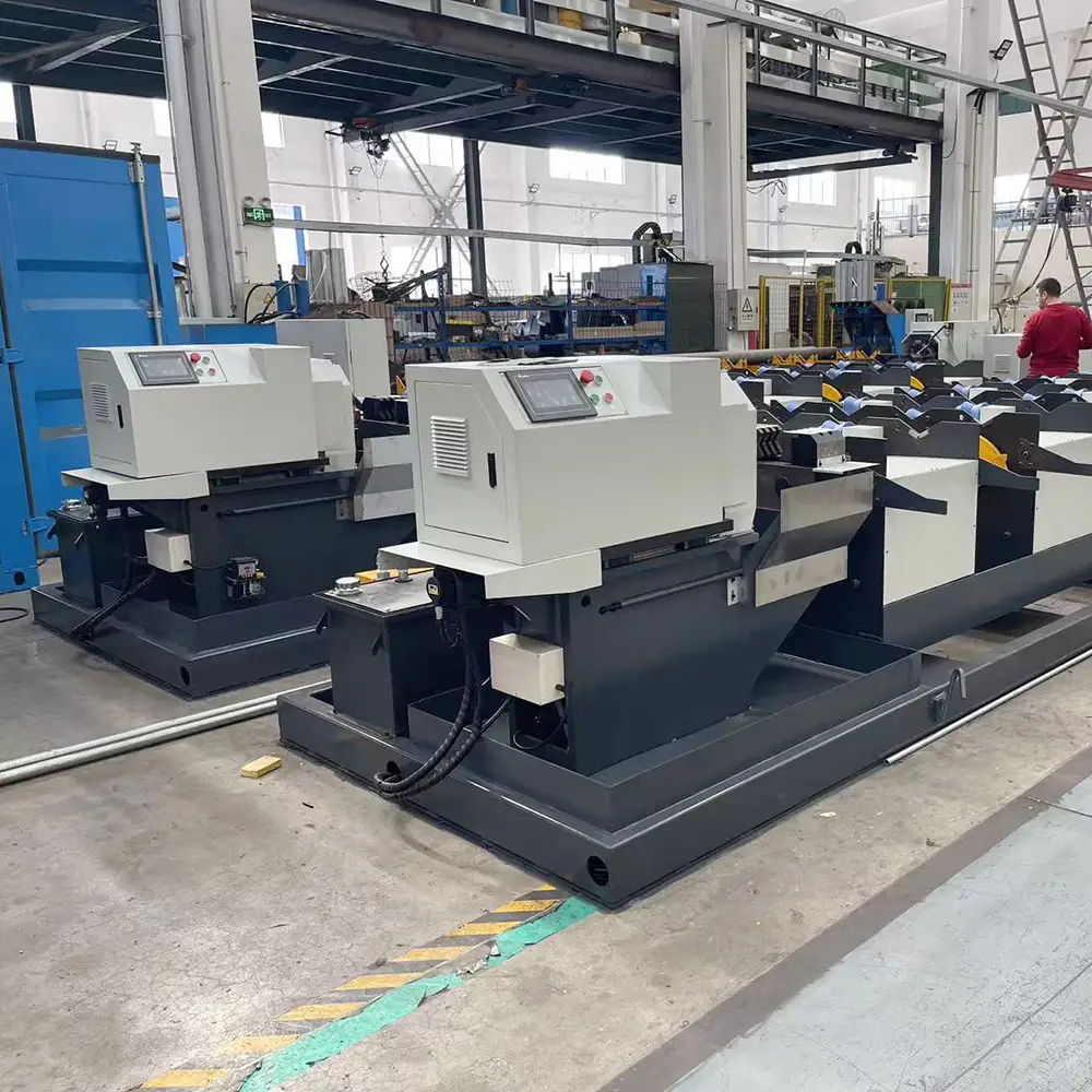 Automatic Pipe Threading Machine