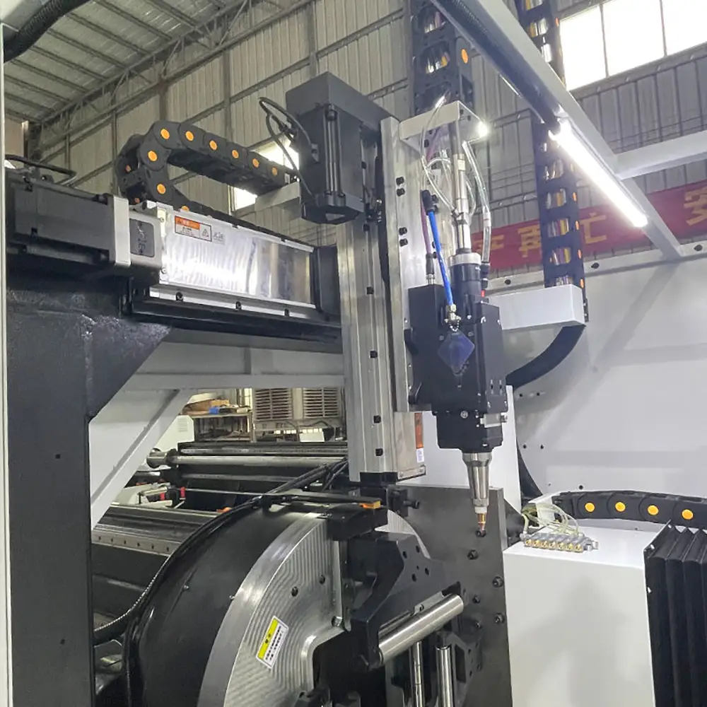 Side Mounted Dual Chuck Laser Cutter