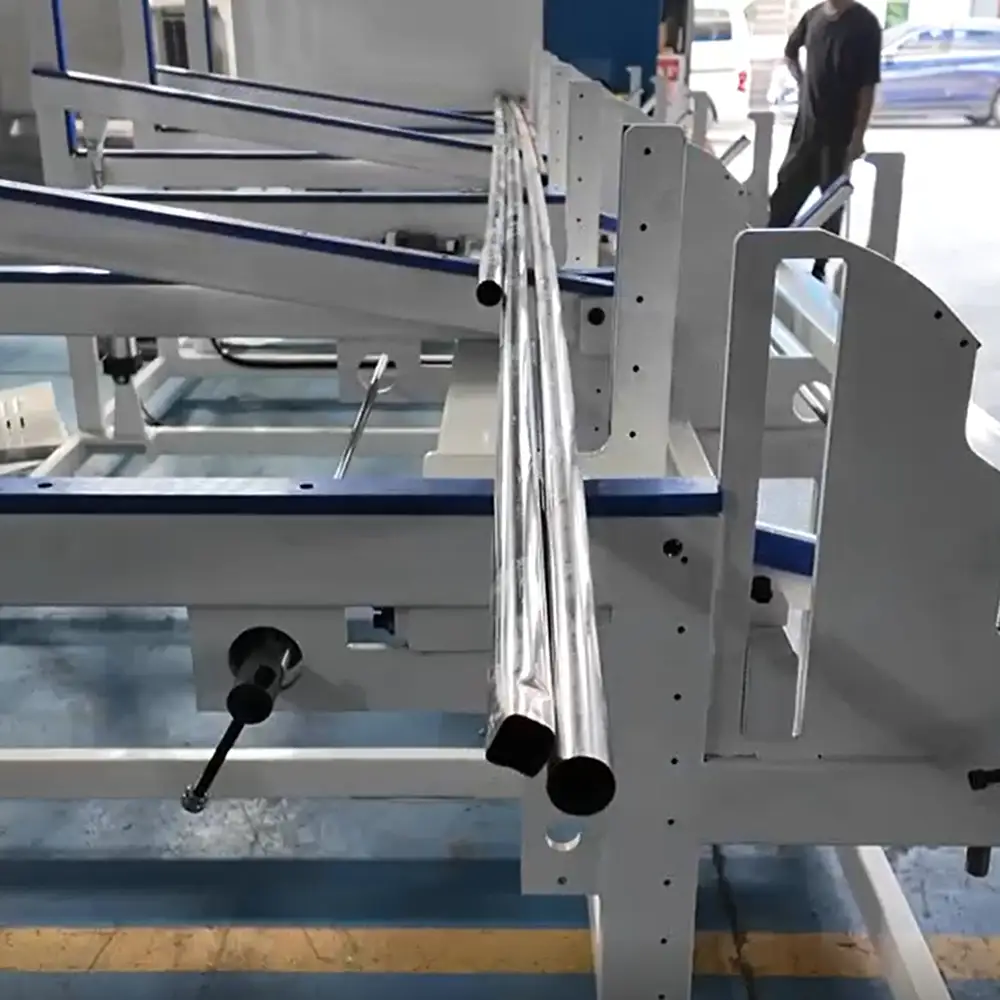 Automatic Feeding Fiber Laser Tube Cutter