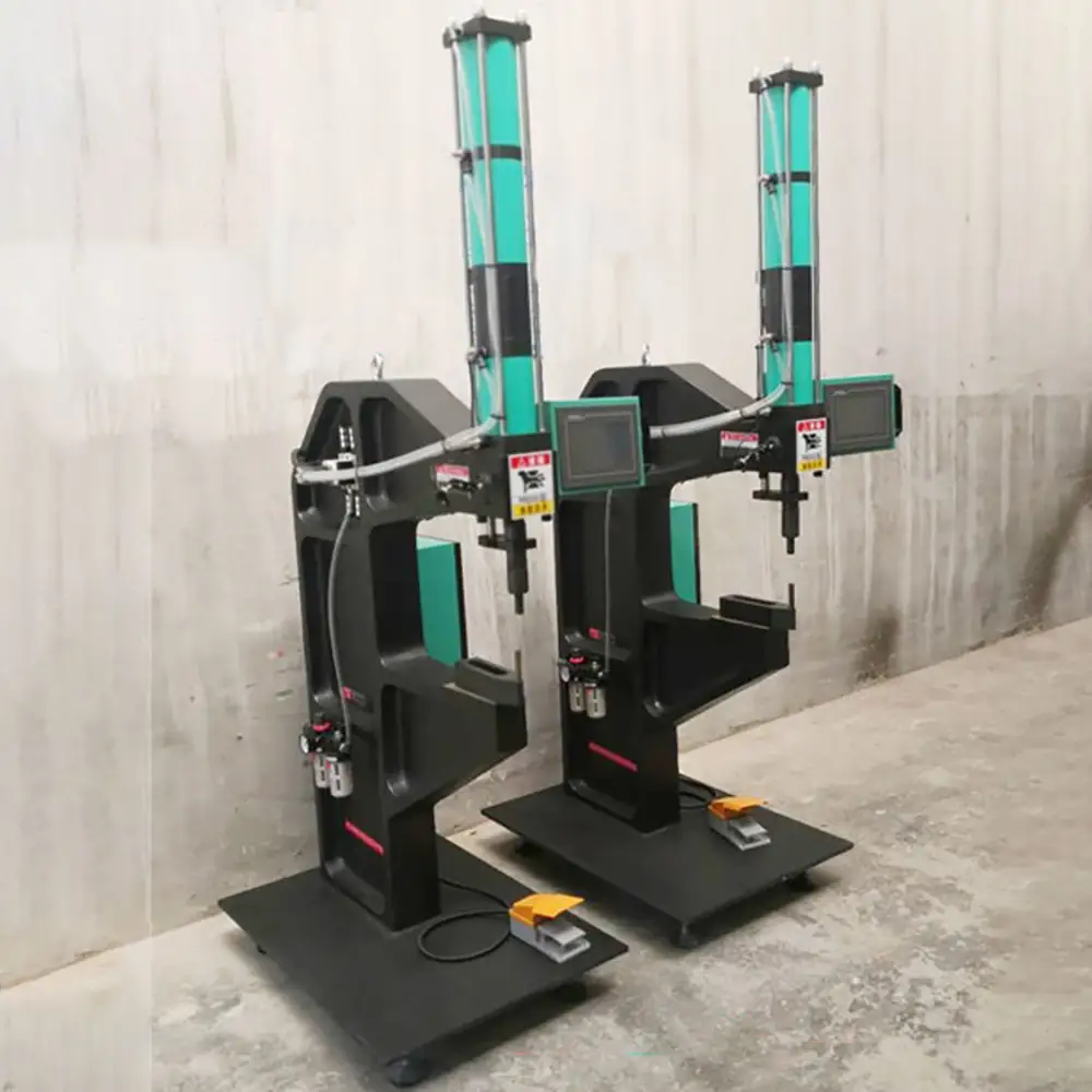 Automatic Metal Riveter Machine