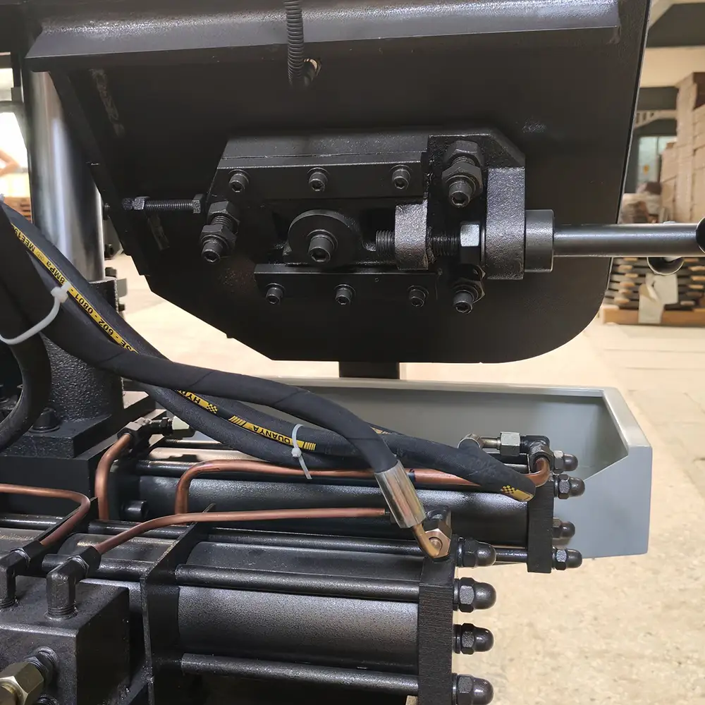 Automatic Horizontal Band Saw