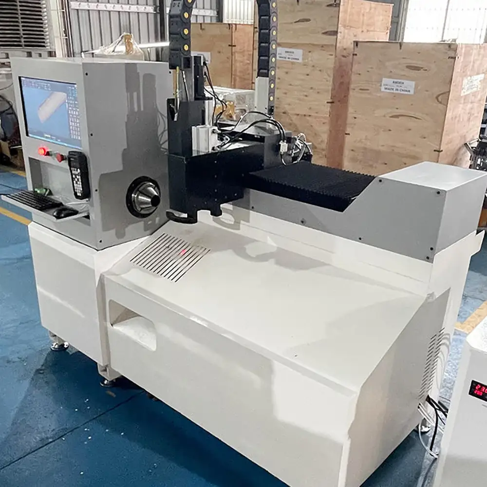 Round Tube Fiber Laser Cutter