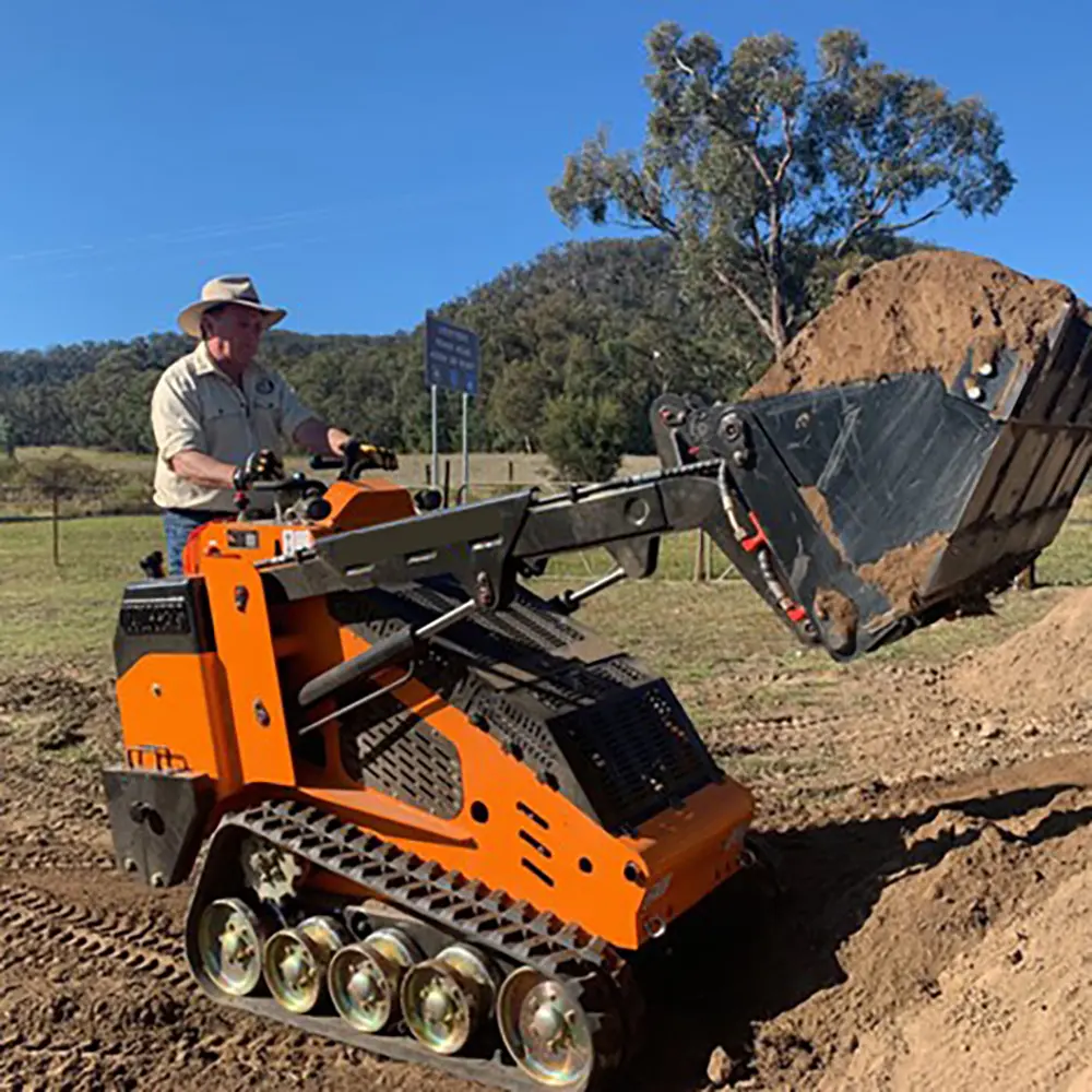 mini-crawler-skid-steer-loaders-front-bucket-skid-steer-wheeled-tracked-machine-1