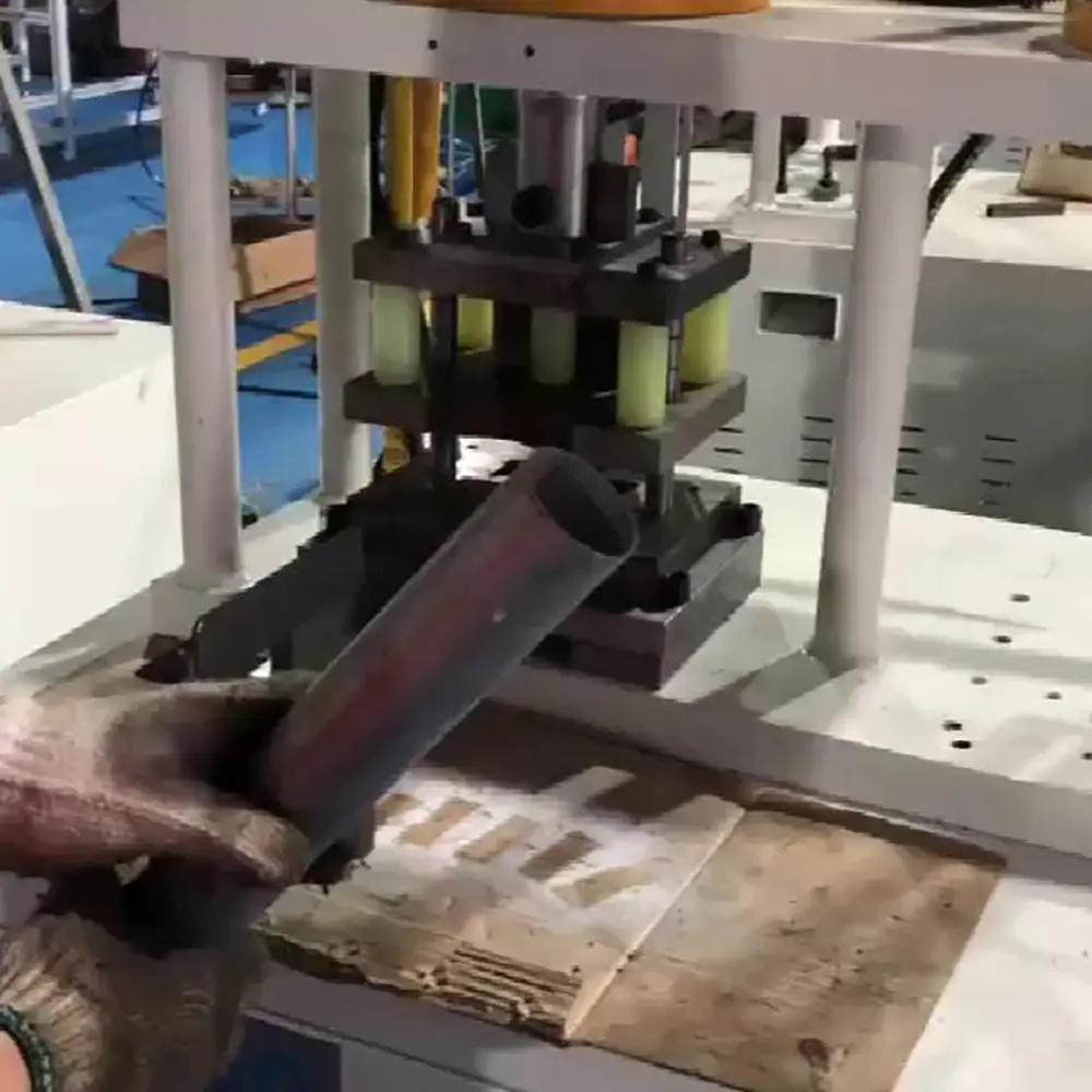 multi-functional-semi-automatic-hydraulic-punching-machine-4