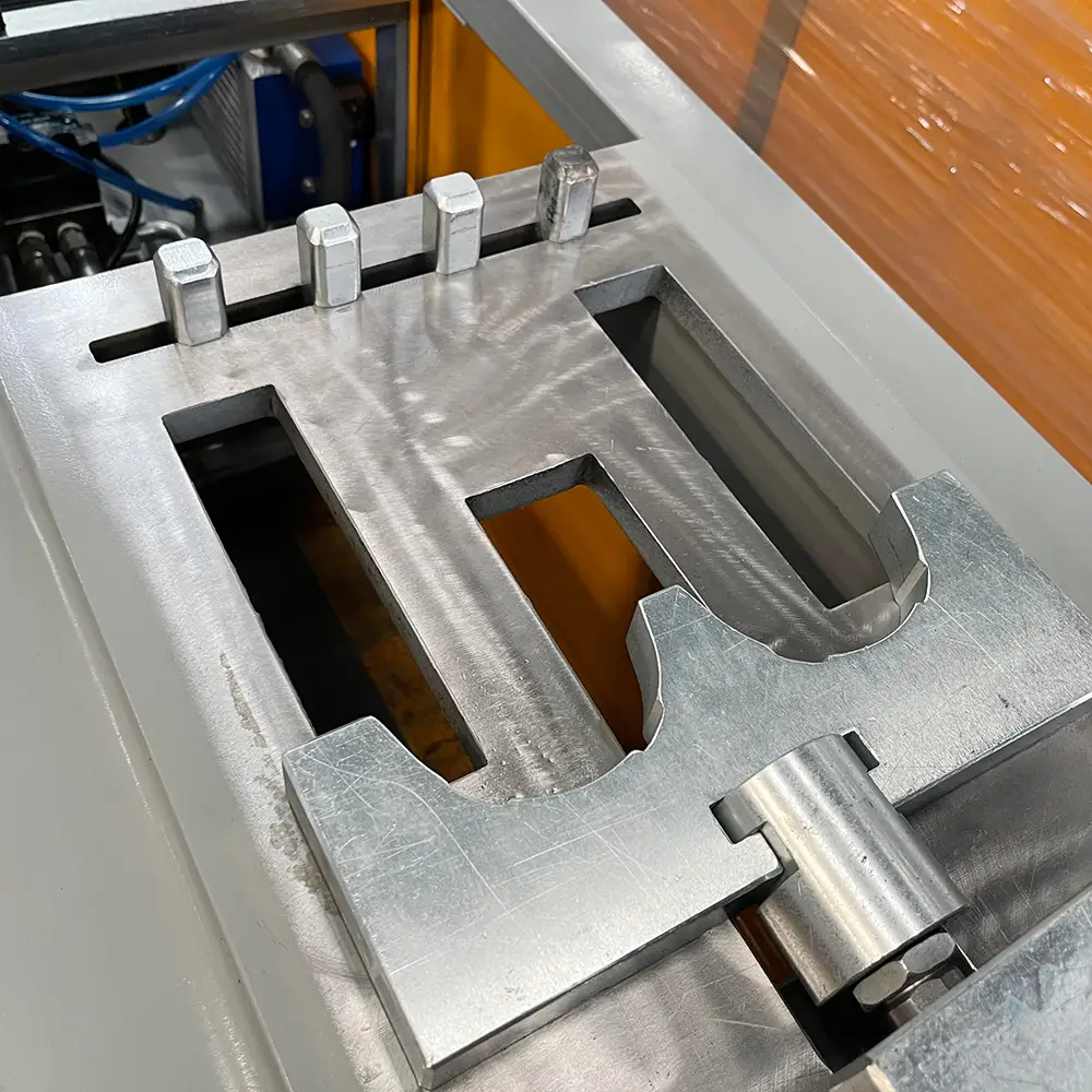 Automatic Ladder Joint Assembly Machine