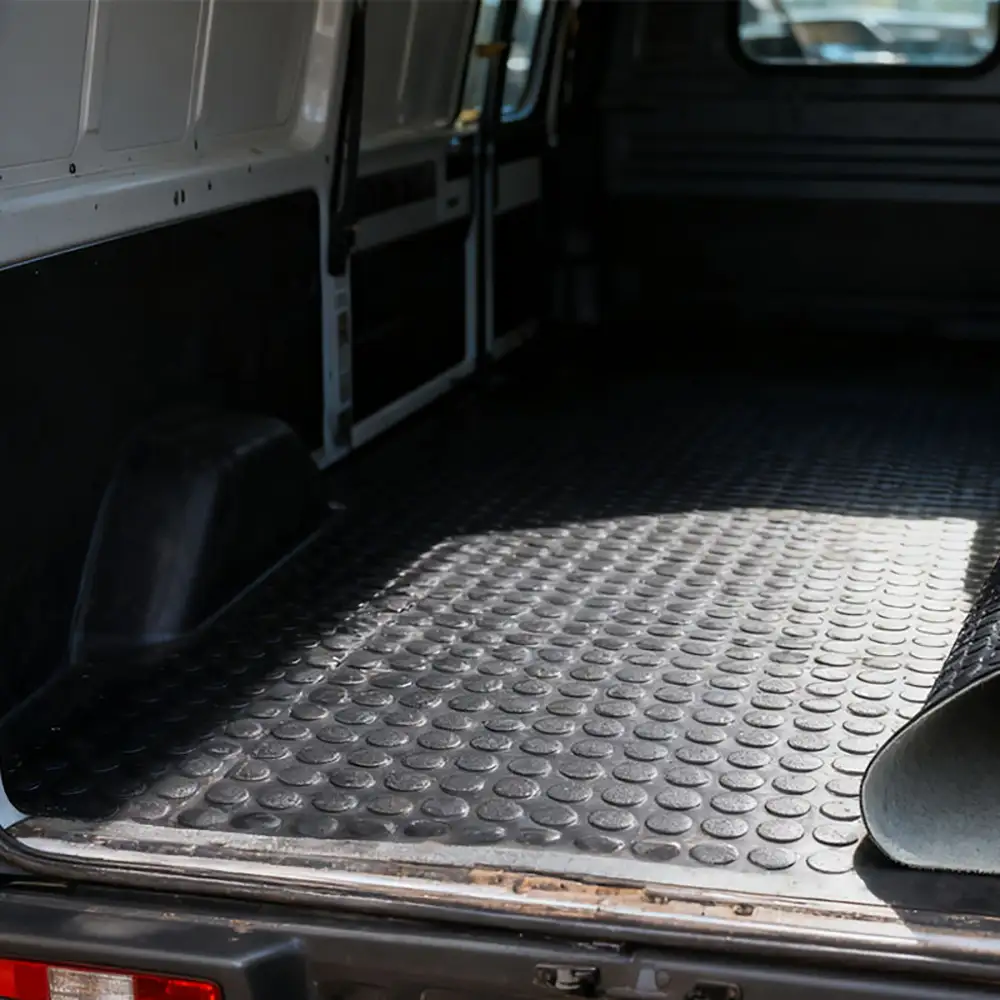 Non-Slip Rubber Mat With Diamond Tread Surface