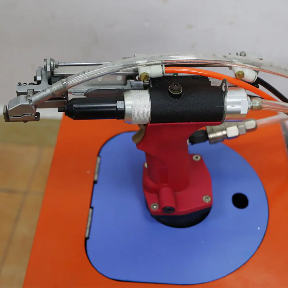 Portable Riveting Tool