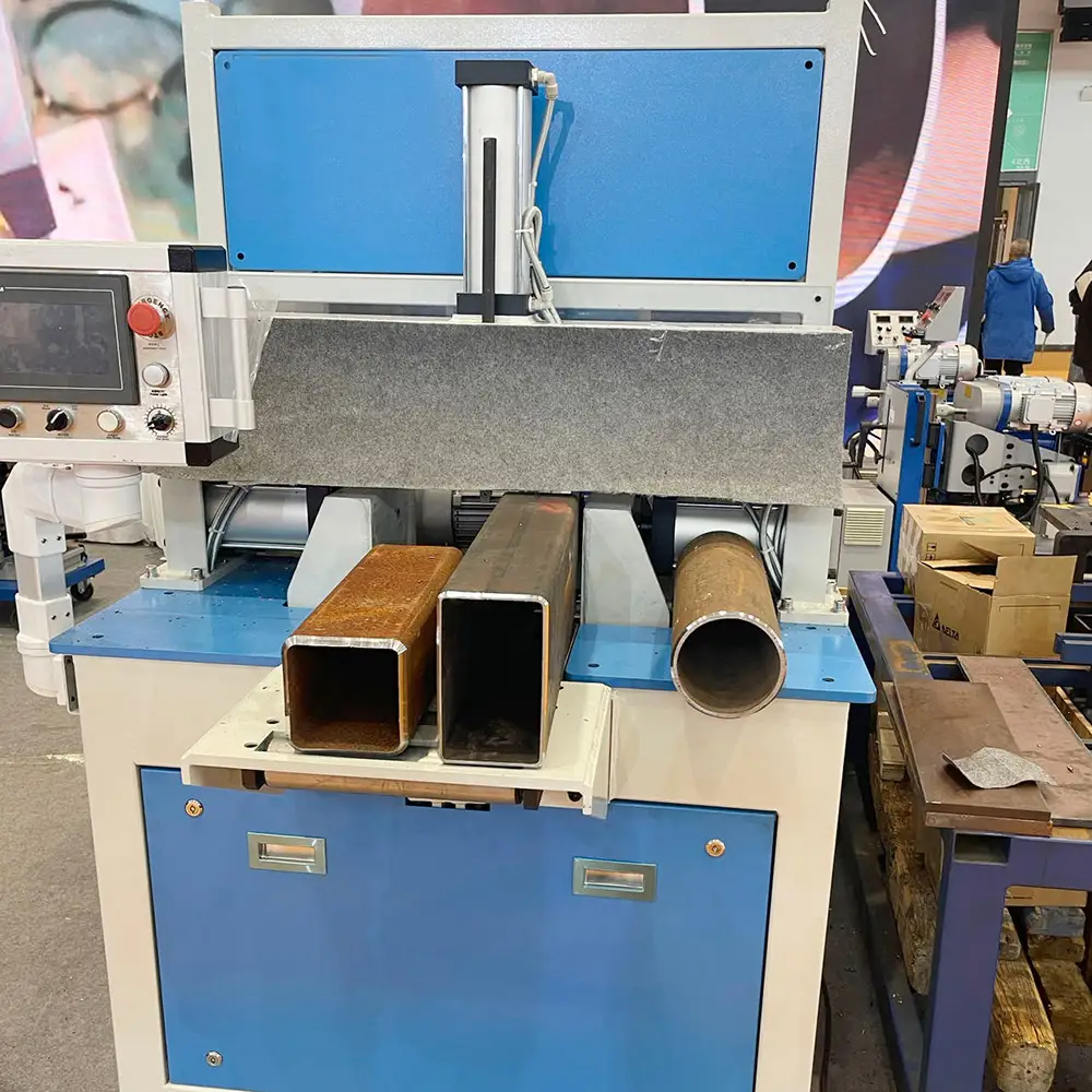Precision Pipe End Chamfering Machine