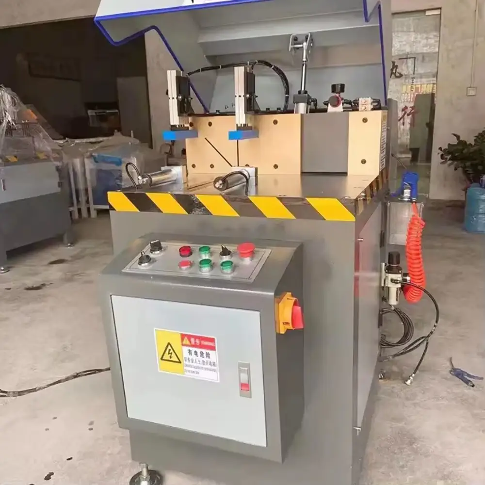 Safe Sawing of Aluminum Alloy Cutting Machine