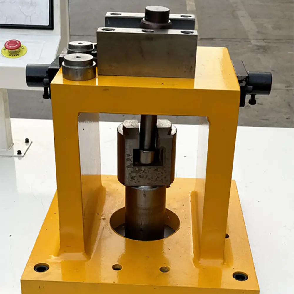 Hydraulic CNC Punching Machine