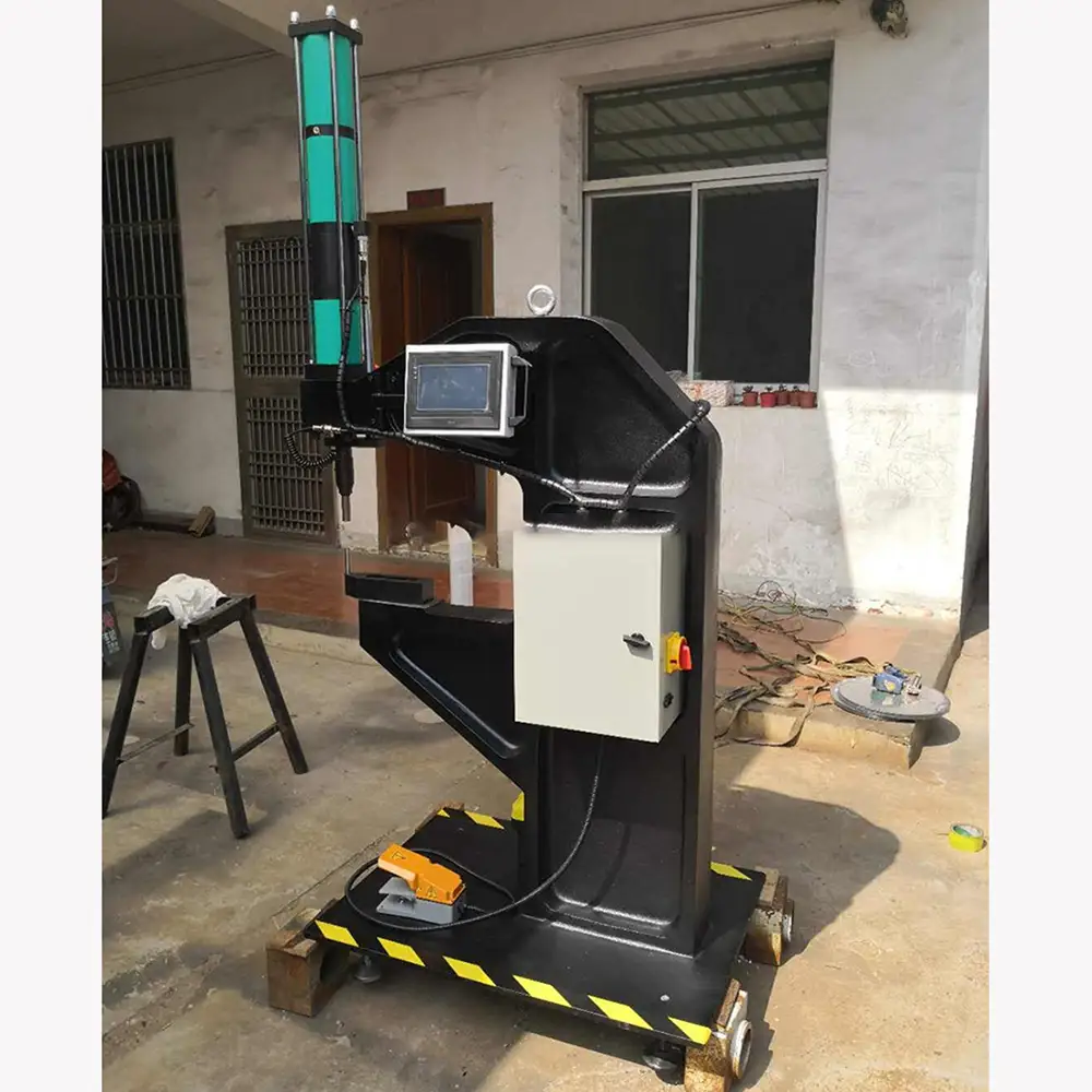 Pneumatic Power Riveting Machine