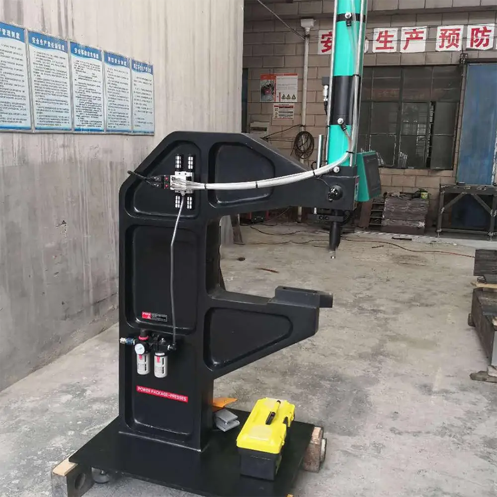 Automatic Metal Riveting Machine